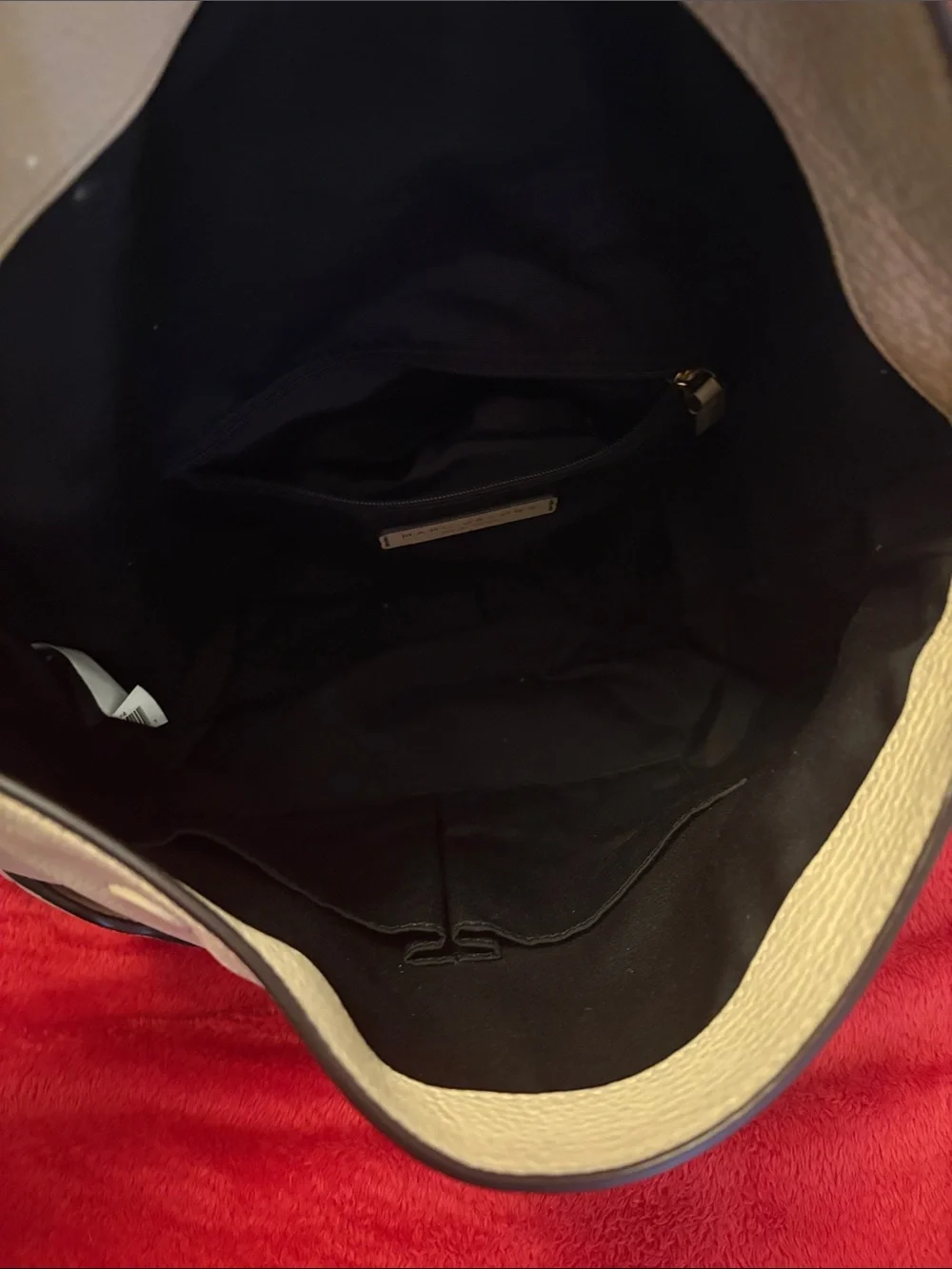 Marc Jacobs Pebbled Leather Hobo in Beige